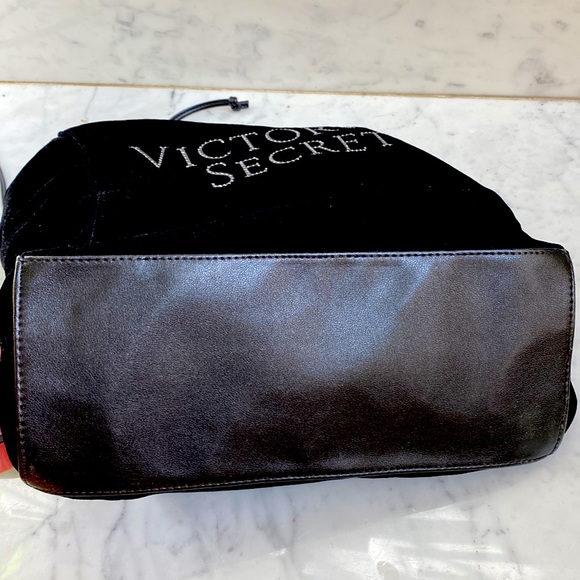 HOST PICK VICTORIA SECRET VELVET Handbag or Tote - Picture 9 of 11